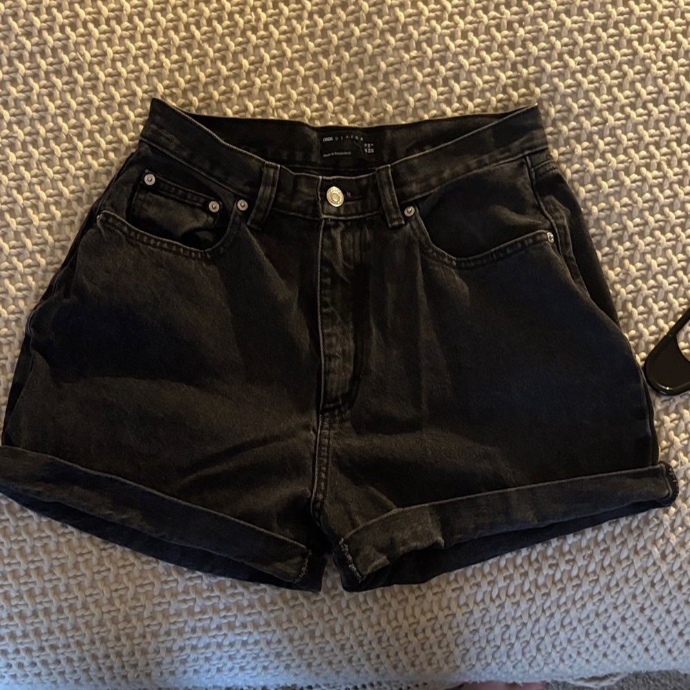 ASOS Design Curve high waisted Black Jean Shorts